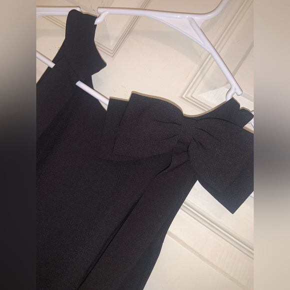Dress the Population
Emme Bow Back Cocktail Dress black formal party fall $200 - Picture 11 of 13